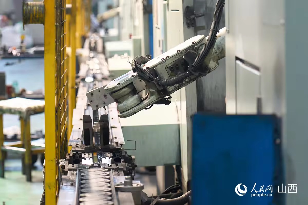 走進(jìn)民企看發(fā)展 | 山西華翔：布局新興賽道 探索智造未來(lái)